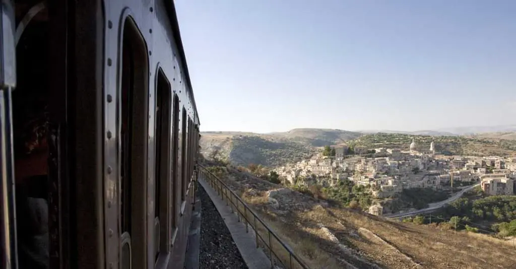 treno-barocco-scicli-modica-ragusa-noto-siracusa